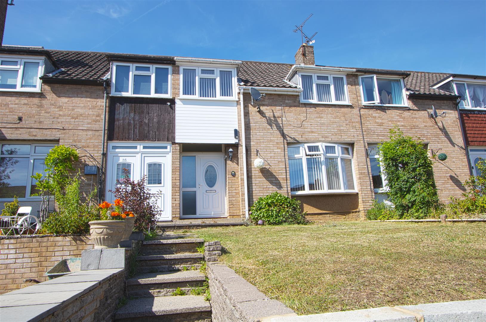 Bed House - End Terrace